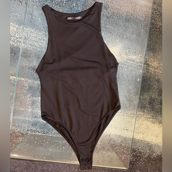 Zara Black Bodysuit - Picture 2 of 4